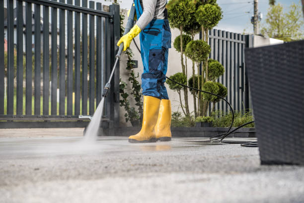 Garage Pressure Washing in Strawberry Plains, TN