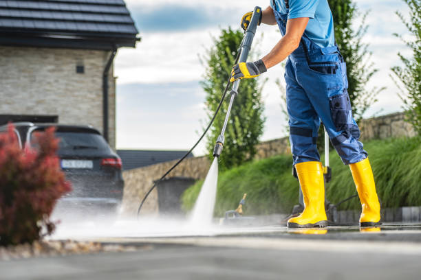 Best Garage Pressure Washing  in Strawberry Plains, TN